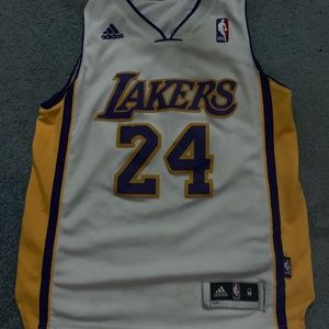 Boys adidas Kobe Bryant Jersey medium